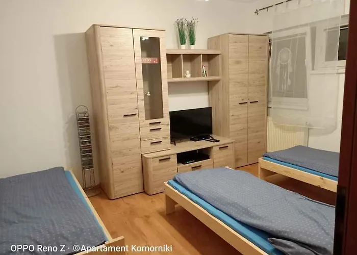 Apartament Komorniki アパート