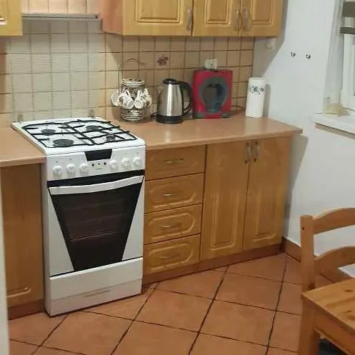 Apartament Komorniki アパート